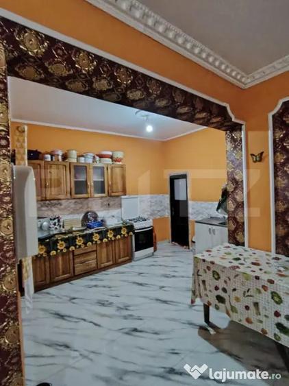 Casă cu 2 camere cu Teren 719 Mp în Valea