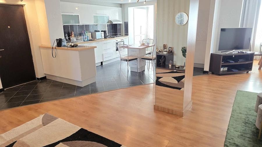 Apartament cu 3 camere decomandat în Dorobanți