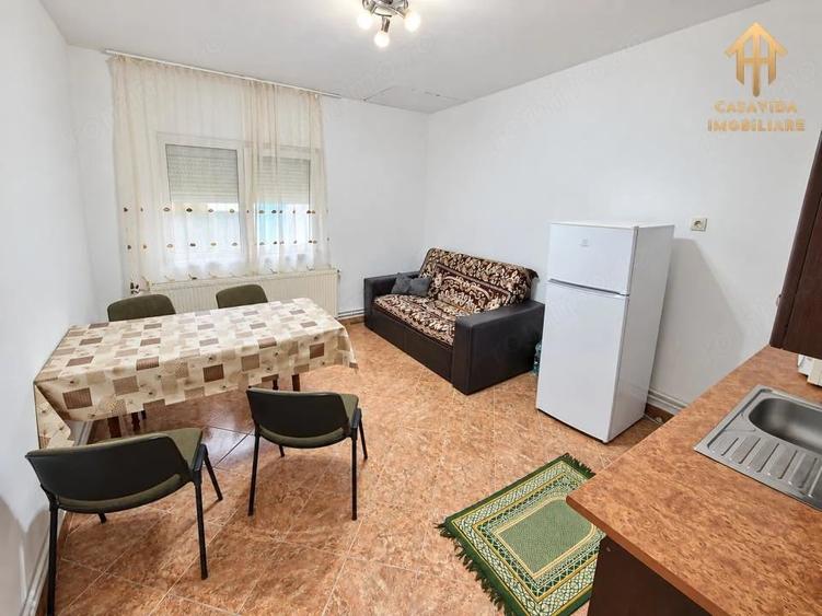 Casă cu 3 camere cu Teren 2672 Mp în Săceni