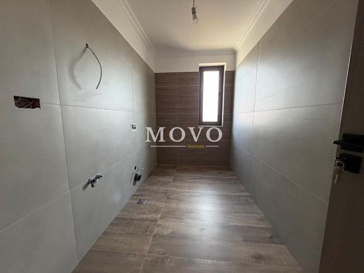 Duplex cu 3 camere cu Canalizare în Sânandrei