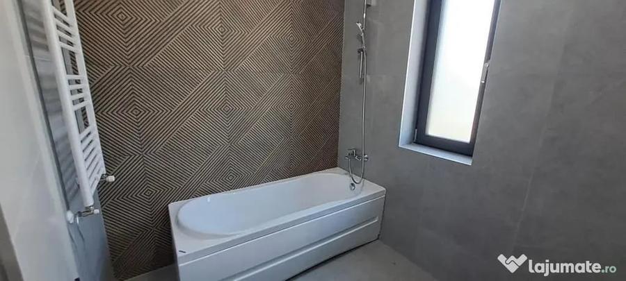Casă cu 4 camere cu Teren 500 Mp în Vișani