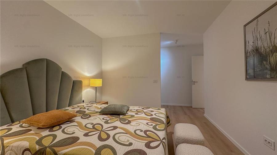 Apartament cu 3 camere decomandat, mobilat în Tractorul