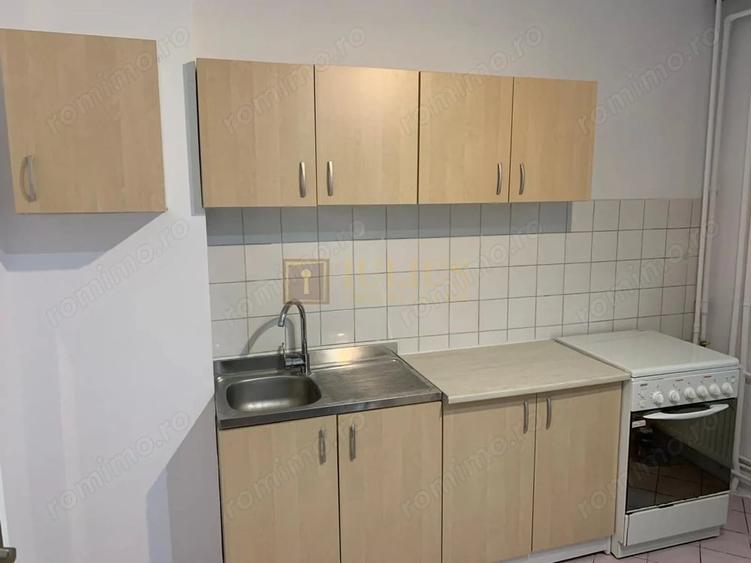 Apartament cu 2 camere decomandat în Spitalul Județean