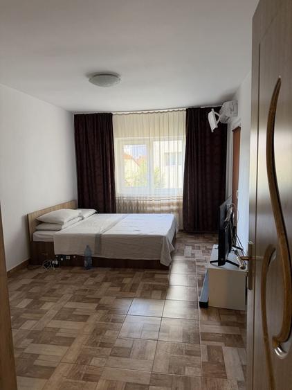 Garsonieră decomandată în Central