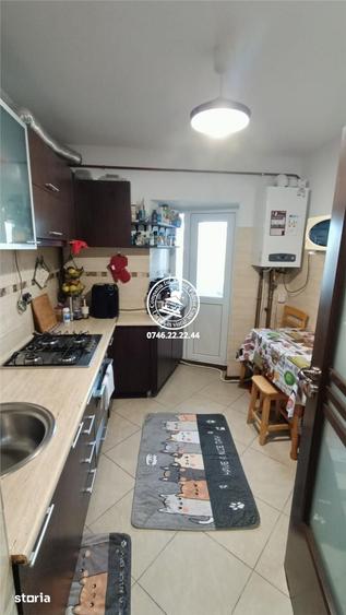 Apartament cu 3 camere decomandat, mobilat în Alexandru cel Bun