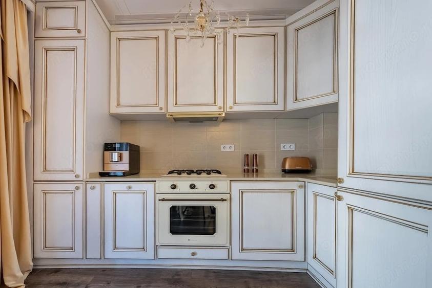 Apartament cu 3 camere în Barbu Văcărescu
