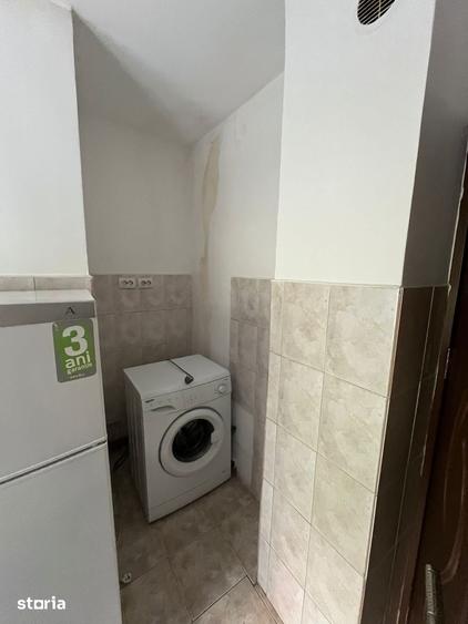 Garsonieră decomandată în Plopilor