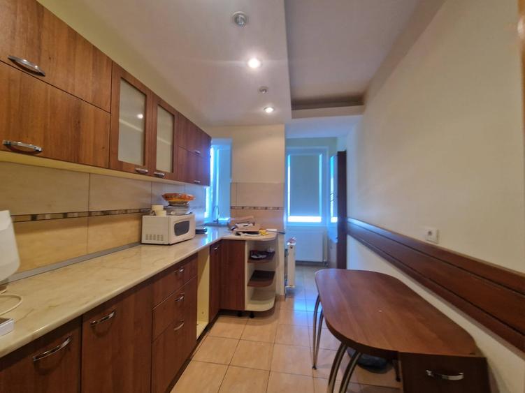 Apartament cu 2 camere decomandat în Ultracentral