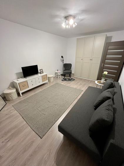 Apartament cu 2 camere decomandat în Doamna Ghica