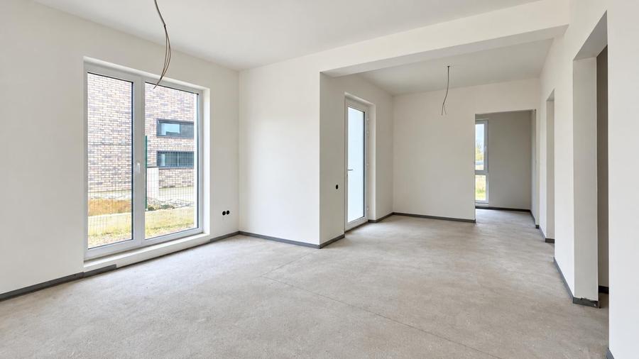 Duplex cu 5 camere decomandat cu Garaj în Iris
