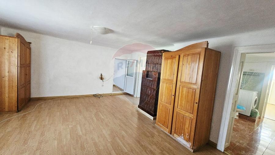 Apartament cu 3 camere de vânzare în zona Central - 3