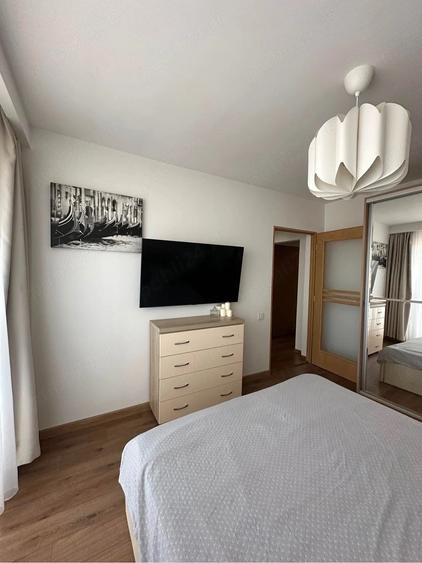 Apartament cu 3 camere decomandat în Dacia