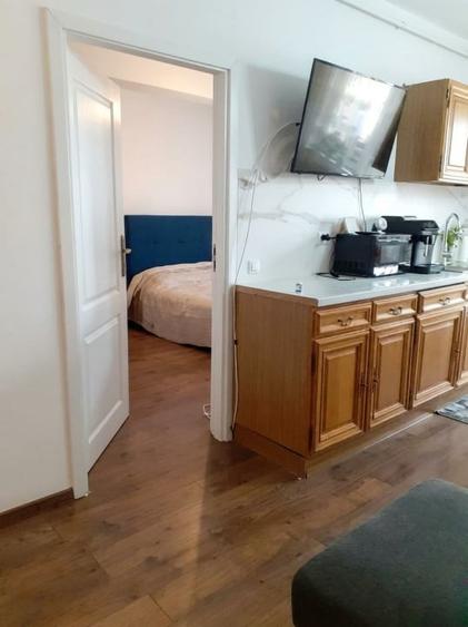 Apartament cu 2 camere semidecomandat în Florești