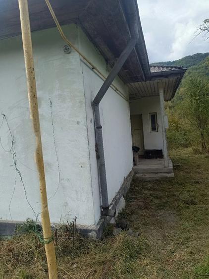 Casă cu 5 camere cu Teren 1580 Mp în Central