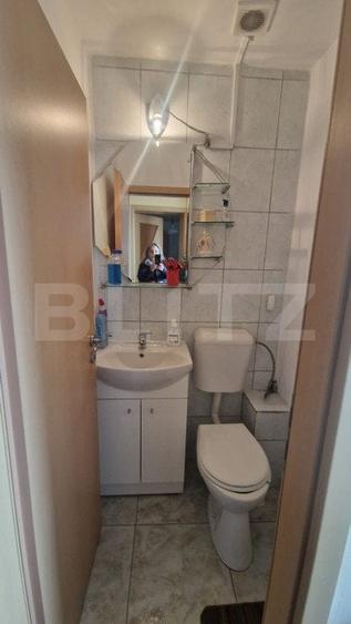 Casă individuală cu 5 camere cu Canalizare în Centrul Civic