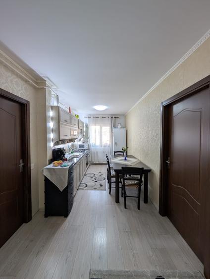 Apartament 2 camere decomandat etaj 1 zona Catanelor, Floresti - 7