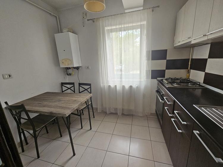 Apartament cu 2 camere nedecomandat în Morilor