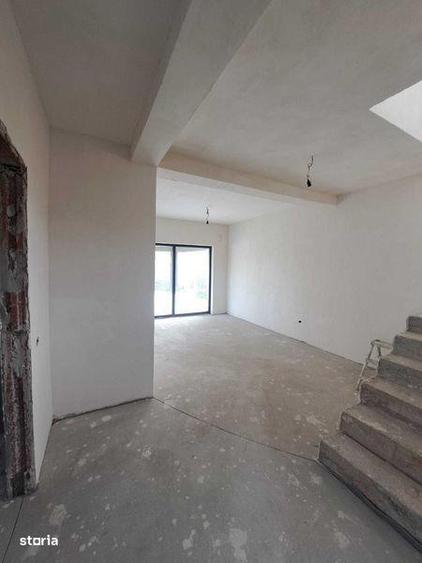 Casă cu 3 camere cu Teren 85 Mp în Central