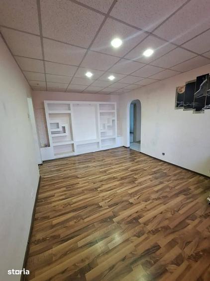 Apartament cu 3 camere în Giurgiului