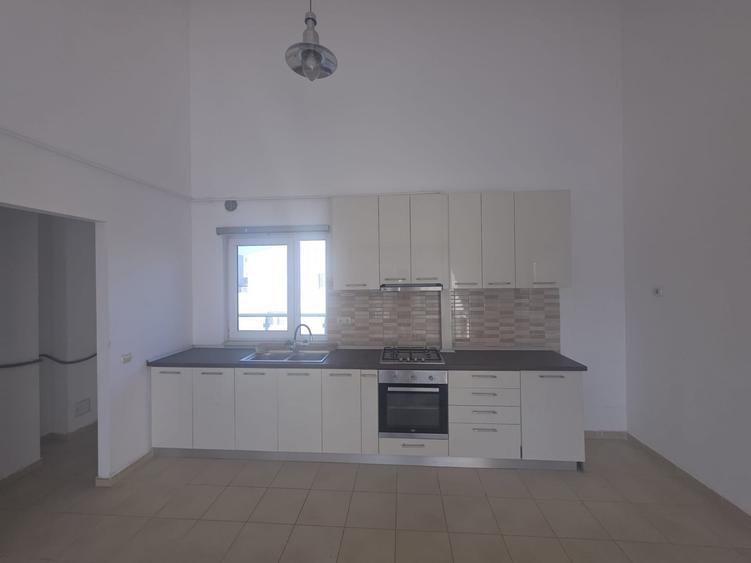 Apartament cu 2 camere decomandat în Băneasa