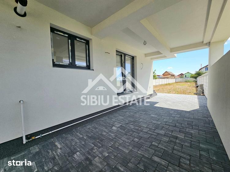 Casă cu 4 camere cu Teren 600 Mp în Țiglari