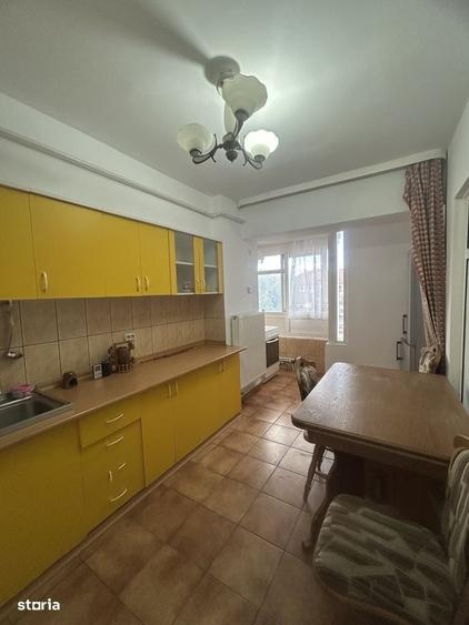 Apartament cu 3 camere în Ultracentral