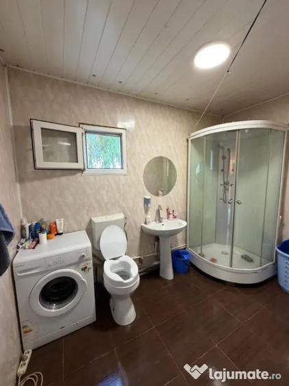 Casă cu 5 camere cu Teren 300 Mp în Bariera Vâlcii