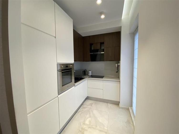 Apartament cu 3 camere decomandat, mobilat în Herăstrău