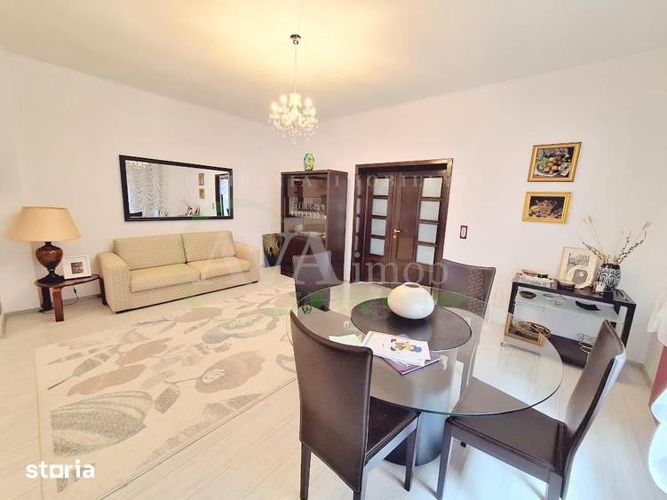 Casă cu 7 camere cu Teren 360 Mp în Bistrița Lac
