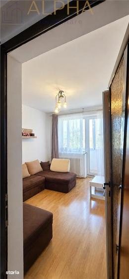 Apartament cu 3 camere în Decebal