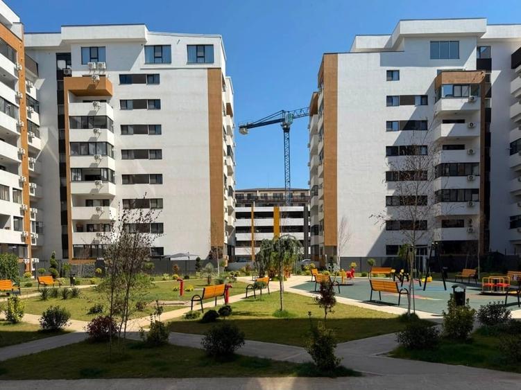 Apartament cu 2 camere decomandat, mobilat în Central