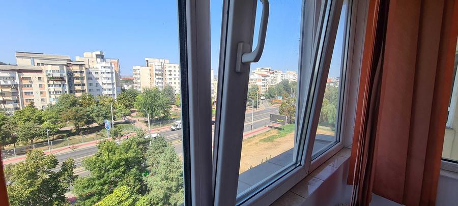 Garsonieră decomandată în Nicolina