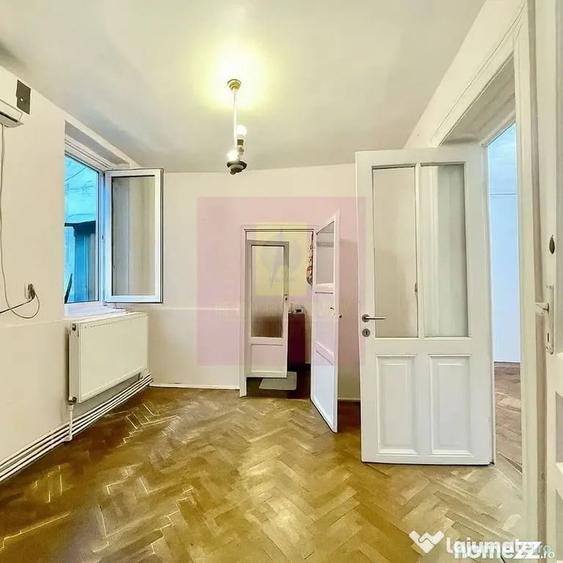 Casă cu 2 camere cu Teren 39 Mp în P-ța Romană