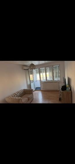 Apartament cu 2 camere decomandat în Drumul Taberei