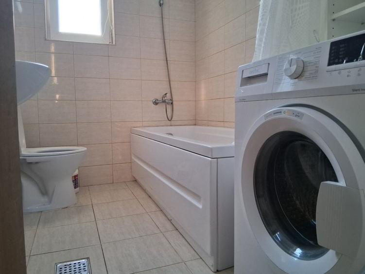 Apartament cu 2 camere decomandat în Antiaeriană
