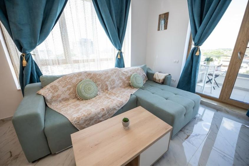 Apartament cu 2 camere semidecomandat în Nord