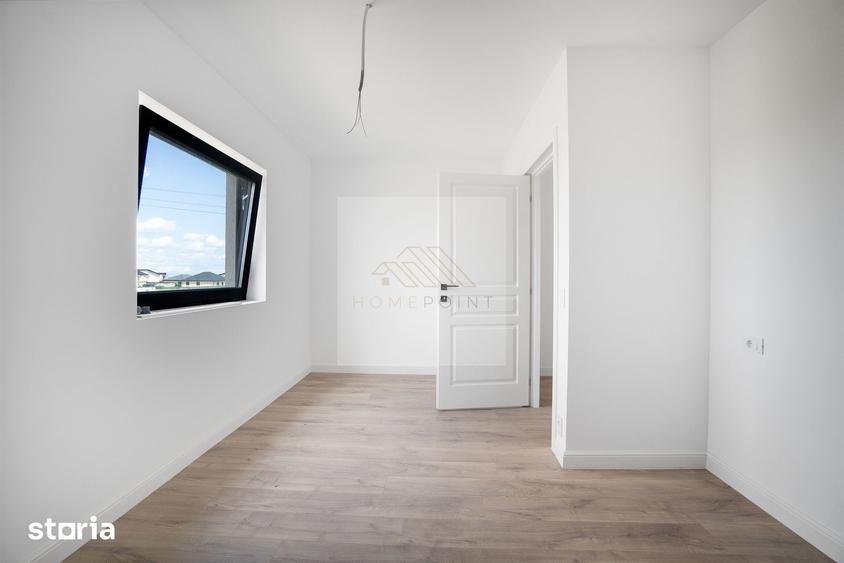 Casă cu 5 camere cu Teren 300 Mp în Tărlungeni