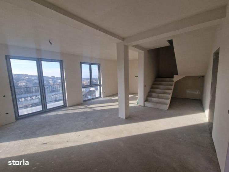 Vila in duplex, intr-o zona linistita, D+P+E, Dezmir - 5