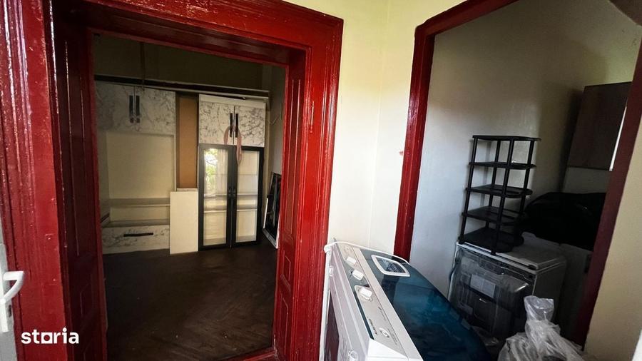 Casă cu 2 camere în Central