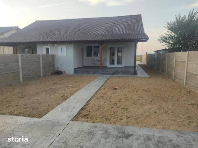 Proprietar inchiriez 1/2 duplex in MOSNITA VECHE disponibil imediat - 1