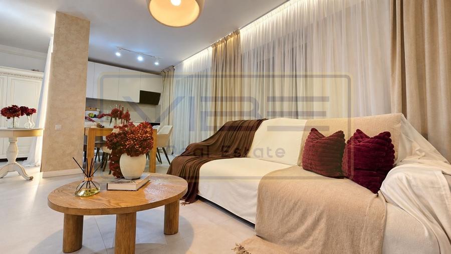 Apartament cu 3 camere semidecomandat, mobilat în Tătărași