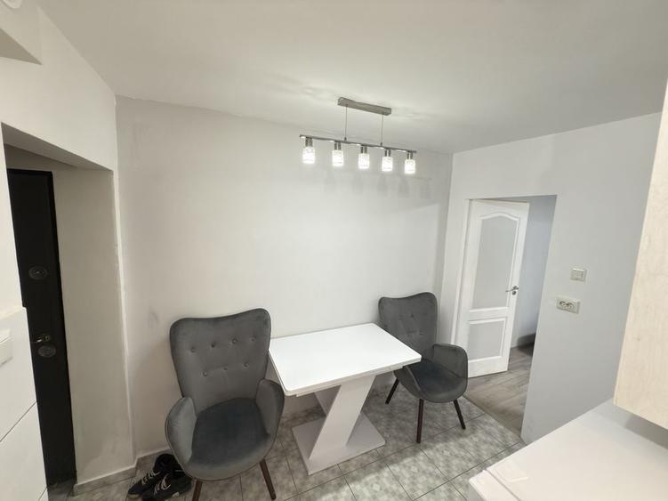 Apartament 2 camere de inchiriat Resita, Aleea Nuferilor - 2