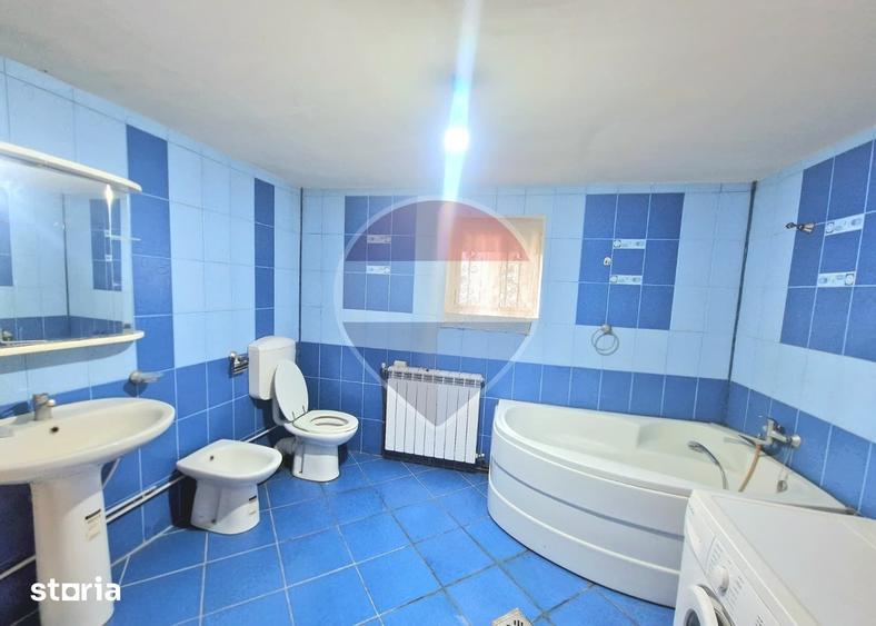 Casă cu 3 camere cu Teren 2100 Mp în Valea lui Ion