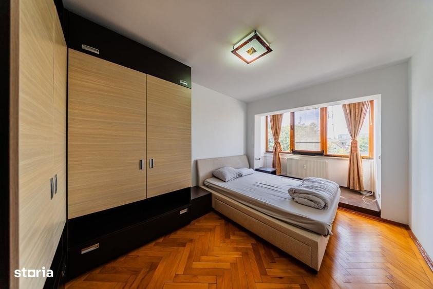 Apartament cu 3 camere decomandat în Central