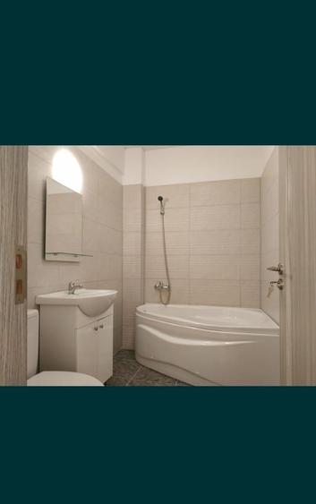 Garsonieră decomandată în Uverturii
