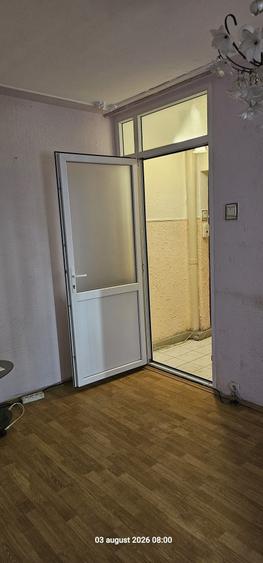 Apartament cu 2 camere nedecomandat în Primăverii