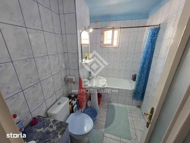 Apartament cu 3 camere în Independenței