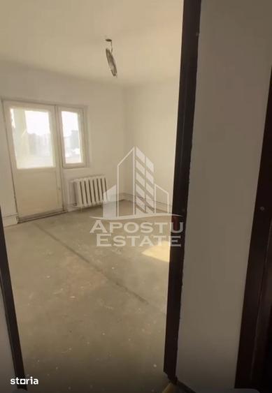 Apartament cu 3 camere decomandat în Elisabetin