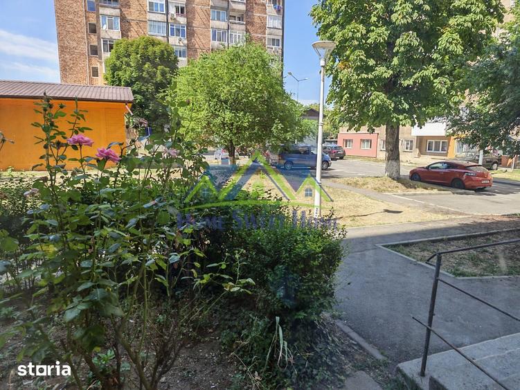 Inchiriez 2 Garsoniere, pe Postei in G2, parter, si G2 et 8 pe Dacia! - 1