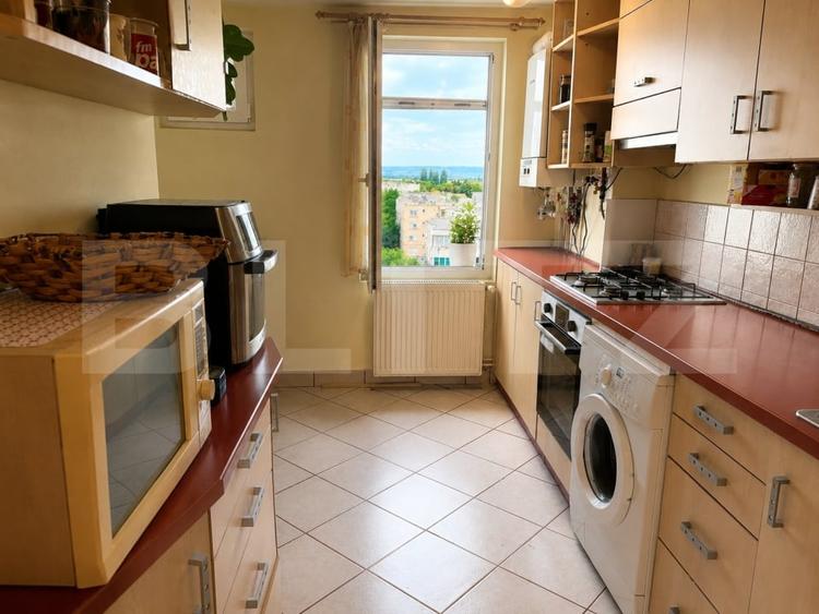 Apartament cu 3 camere decomandat, mobilat în Unirii